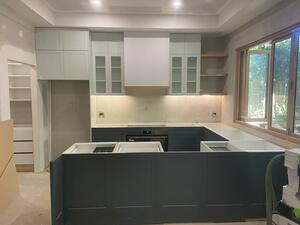 Kitchen Loading… ⏳🏠

#masikukitchens #kitchenloading⏳ #inprogress #modernhomes #cabinetmaker #cabinetry